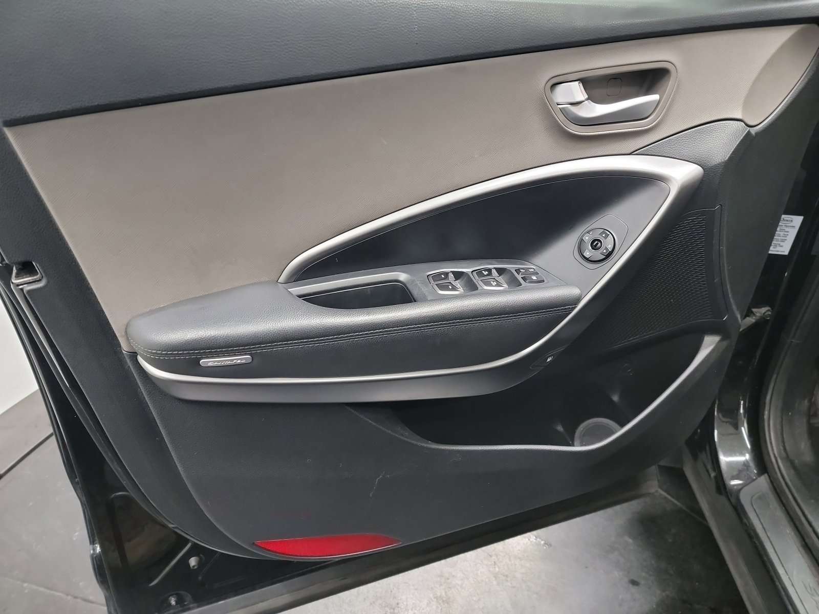 Used 2018 Hyundai Santa Fe Sport w/ 2.4L Value Package 02 image 13