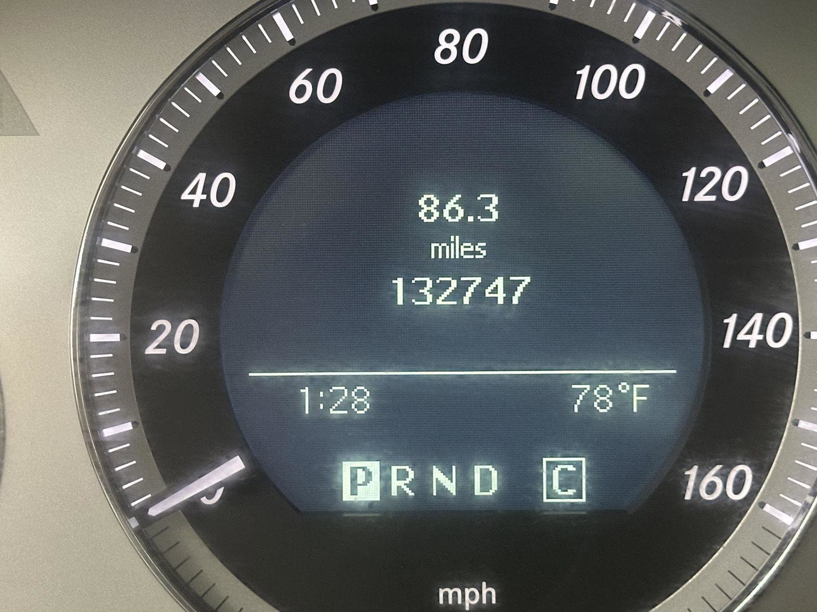 Used 2010 Mercedes-Benz GLK 350 4MATIC image 17