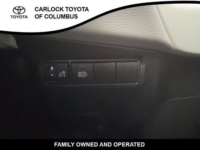 Used 2025 Toyota Corolla Cross L FWD image 26