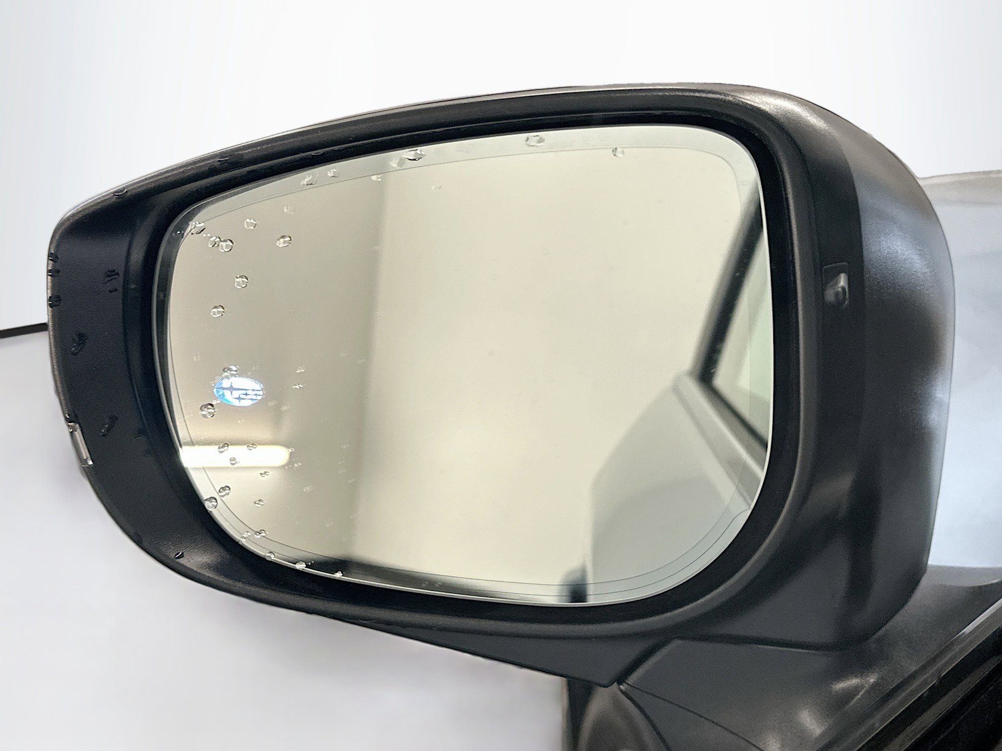 Used 2024 Subaru Ascent Limited image 16