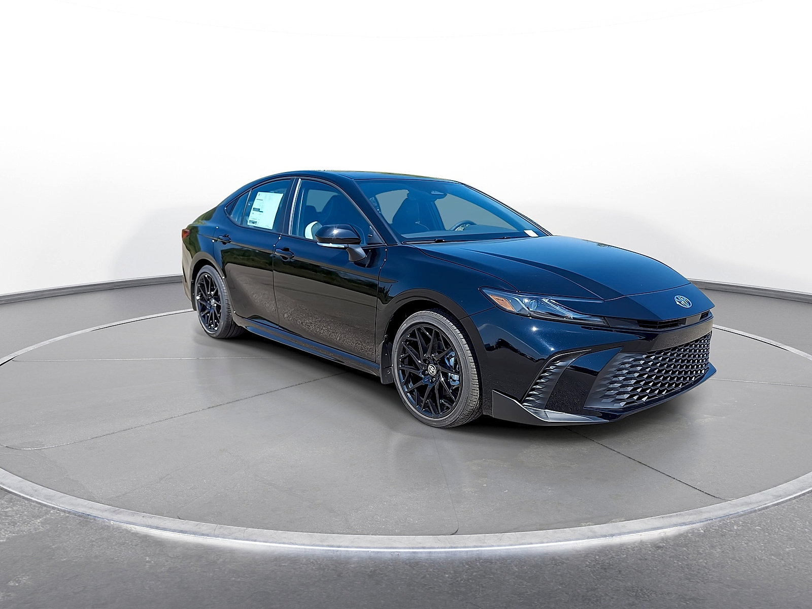 New 2026 Toyota Camry SE w/ Convenience Package FWD image 2