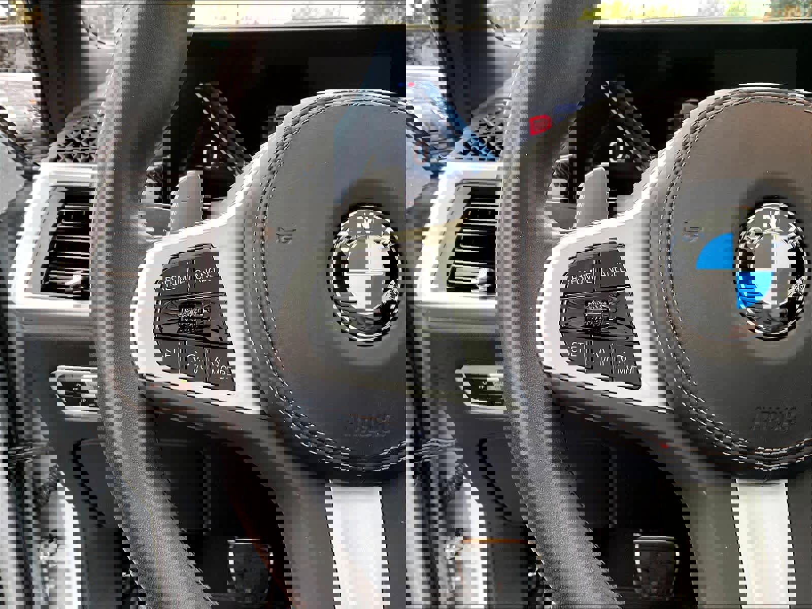 Used 2023 BMW X7 xDrive40i w/ M Sport Package image 20