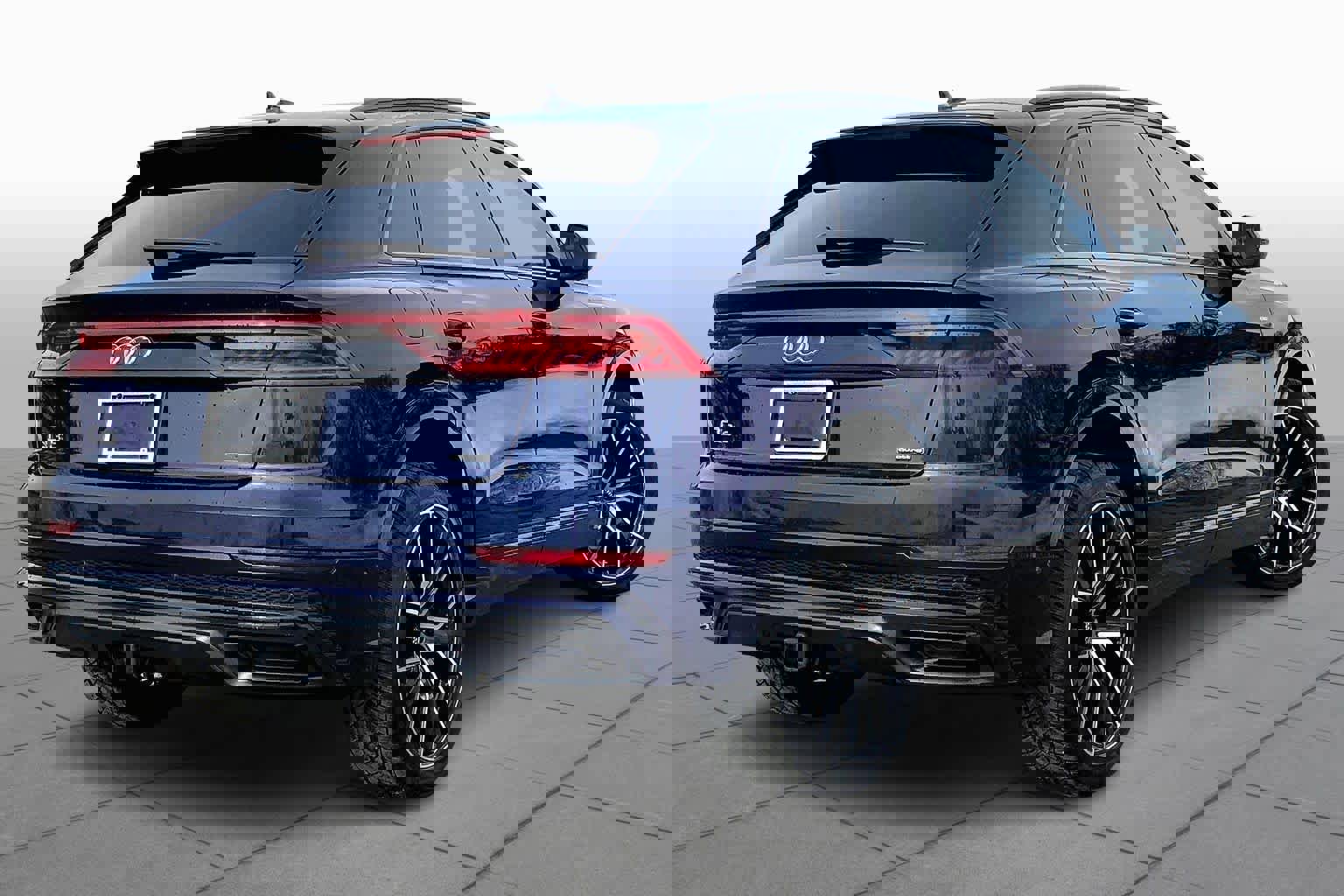 Used 2019 Audi Q8 Premium Plus image 13