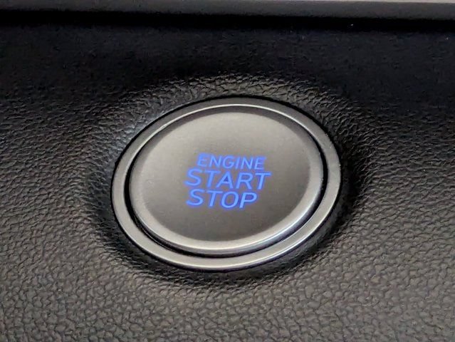 Used 2023 Hyundai Elantra SEL FWD image 27
