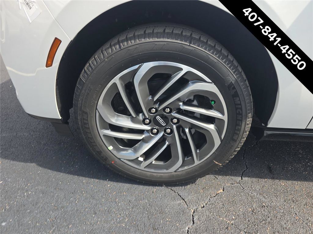 New 2027 Lincoln Navigator L Reserve RWD image 8
