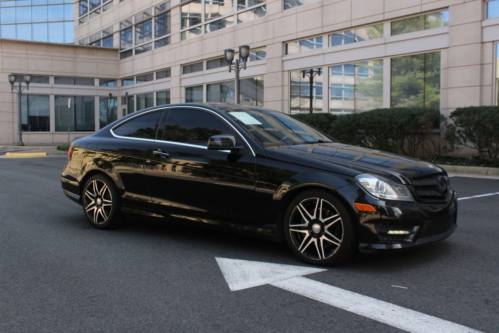 Used 2014 Mercedes-Benz C 350 4MATIC Coupe image 2