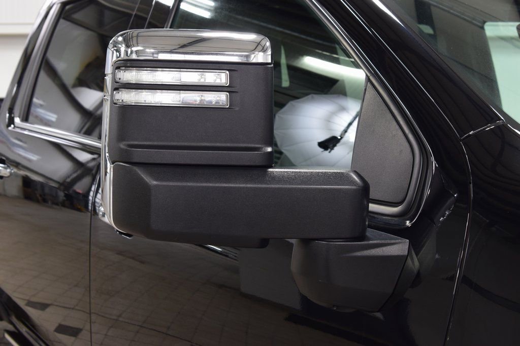 Used 2023 Chevrolet Silverado 2500 High Country w/ Z71 Off-Road Package image 17