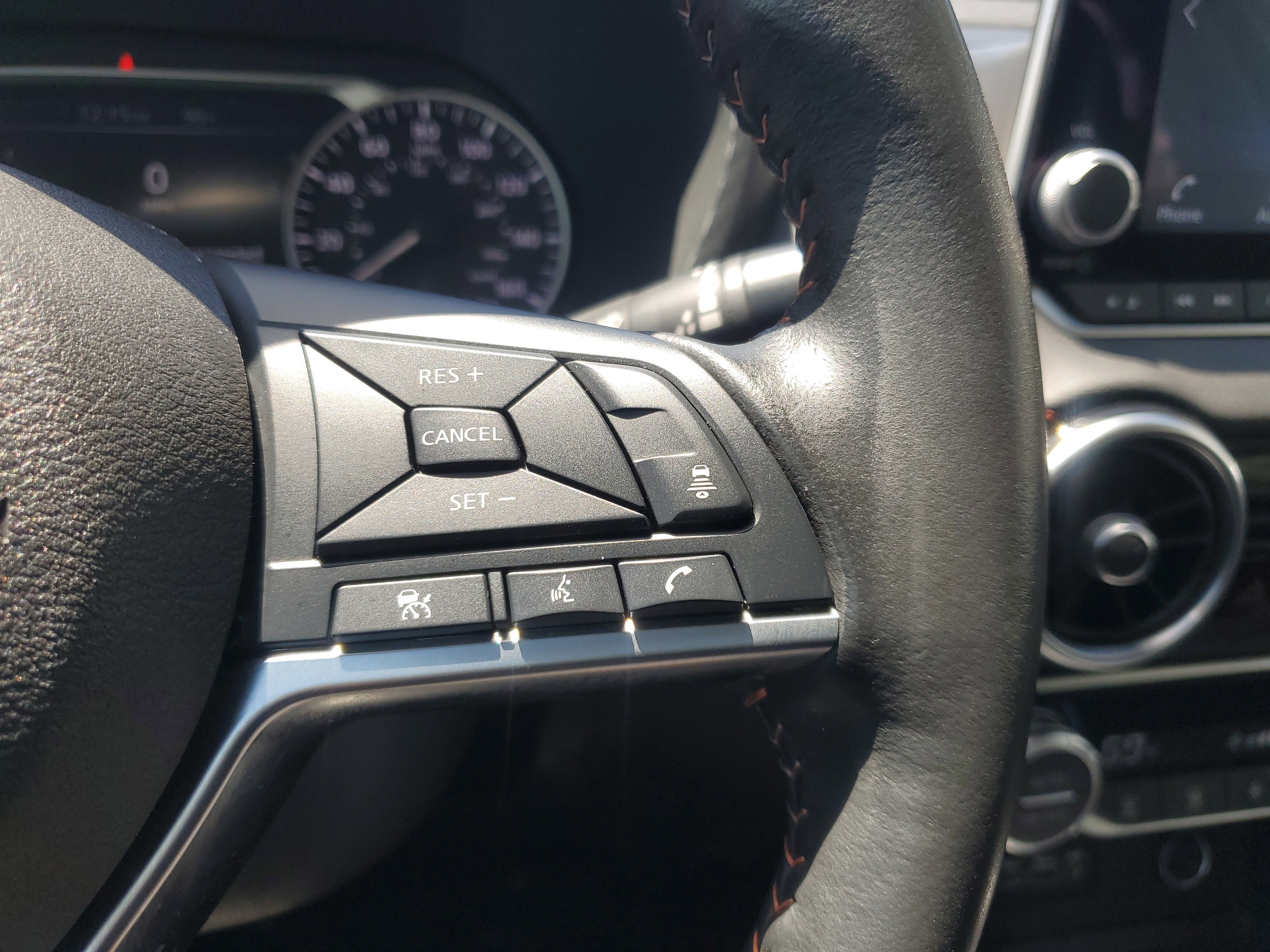 Certified 2023 Nissan Sentra SR w/ Midnight Edition Package image 18