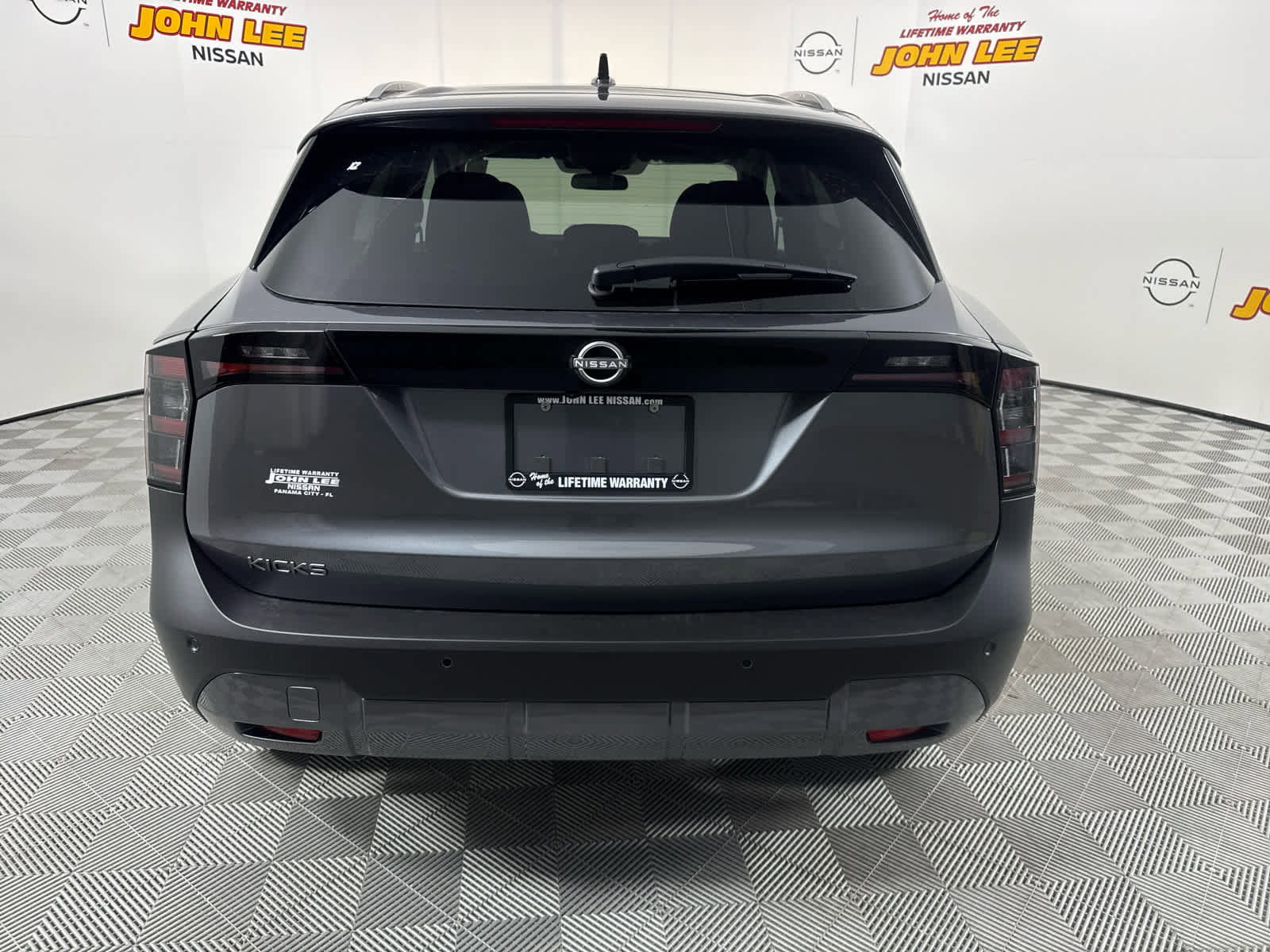 New 2026 Nissan Kicks SV w/ Illumination Package image 4