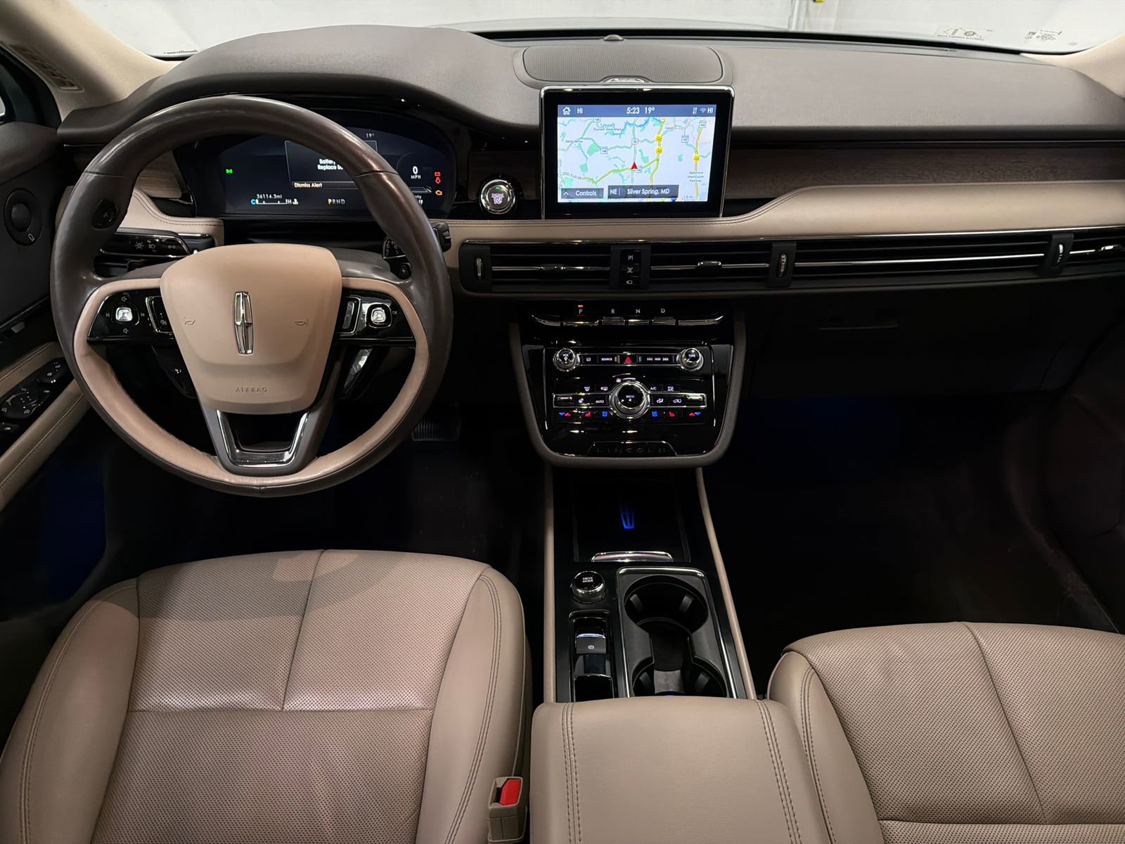 Used 2021 Lincoln Corsair Reserve w/ Equipment Group 201A image 16