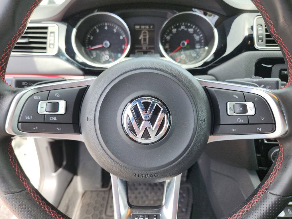 Used 2015 Volkswagen Jetta GLI SE image 29