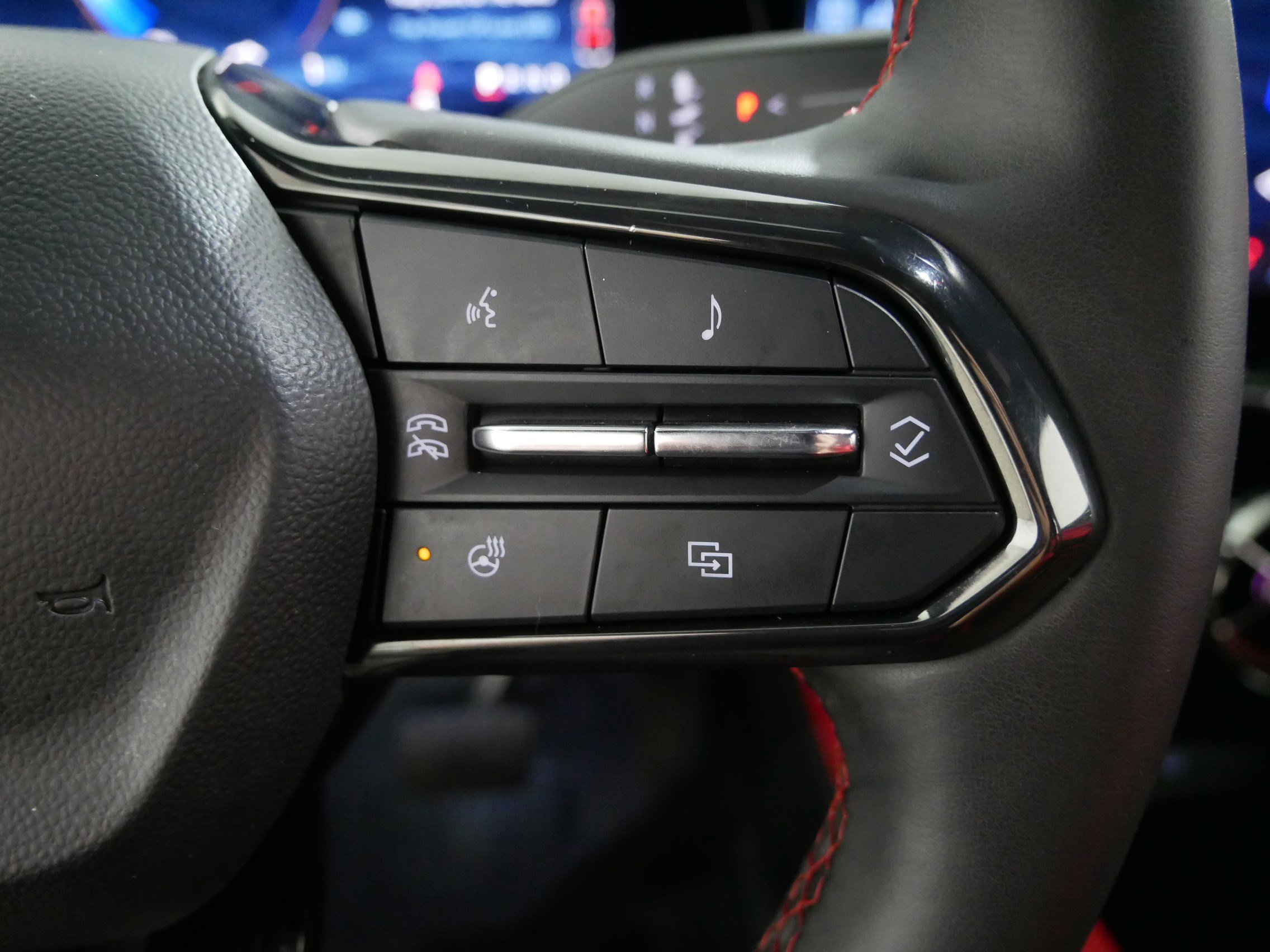 Certified 2024 Chevrolet Blazer EV RS image 28