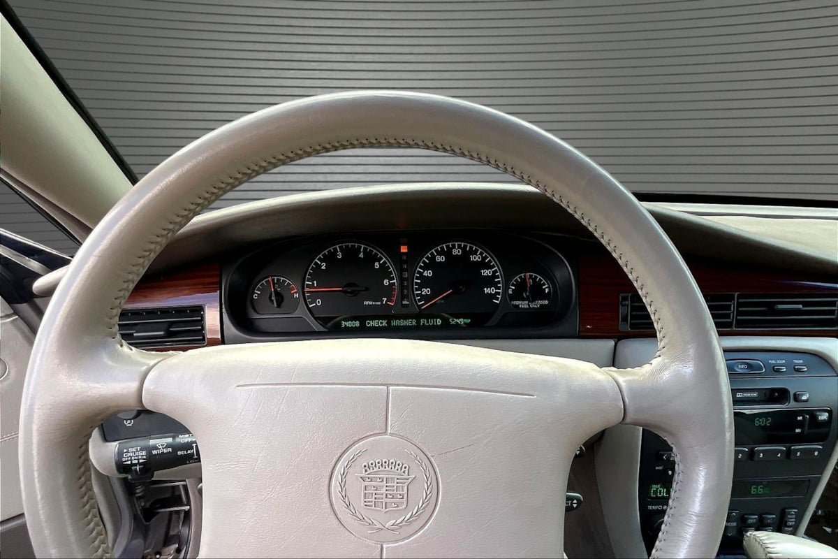 Used 1996 Cadillac Eldorado FWD image 8