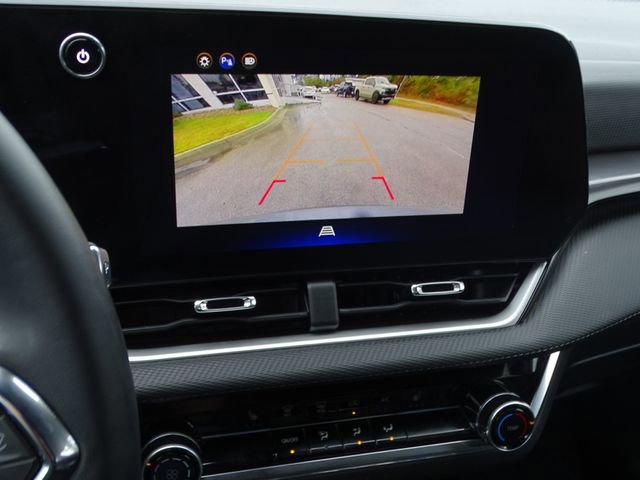 Used 2025 Chevrolet Equinox LT image 28