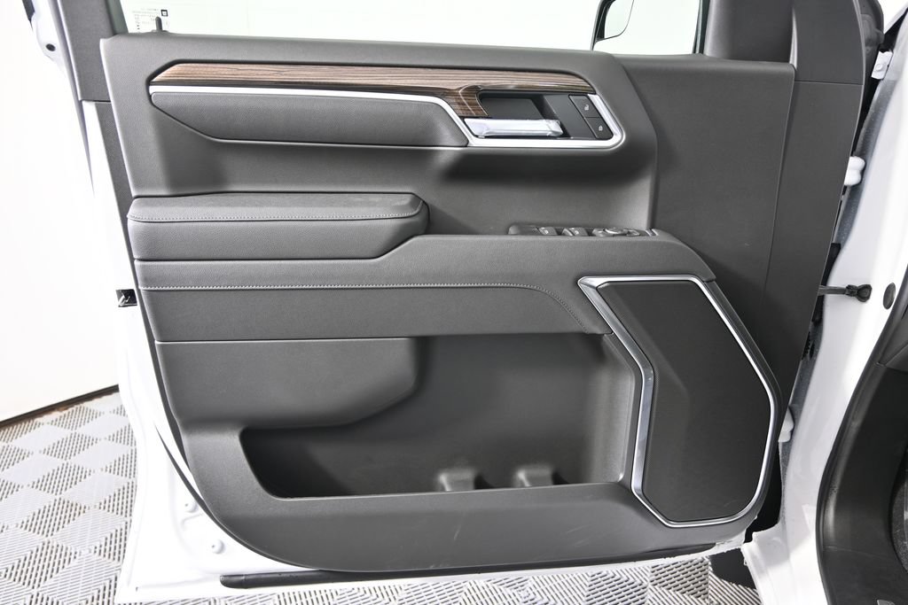 New 2026 Chevrolet Silverado 1500 LT w/ Protection Package AWD/4WD image 18