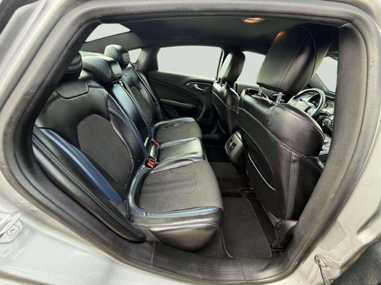 Used 2016 Chrysler 200 S w/ Comfort Group image 23