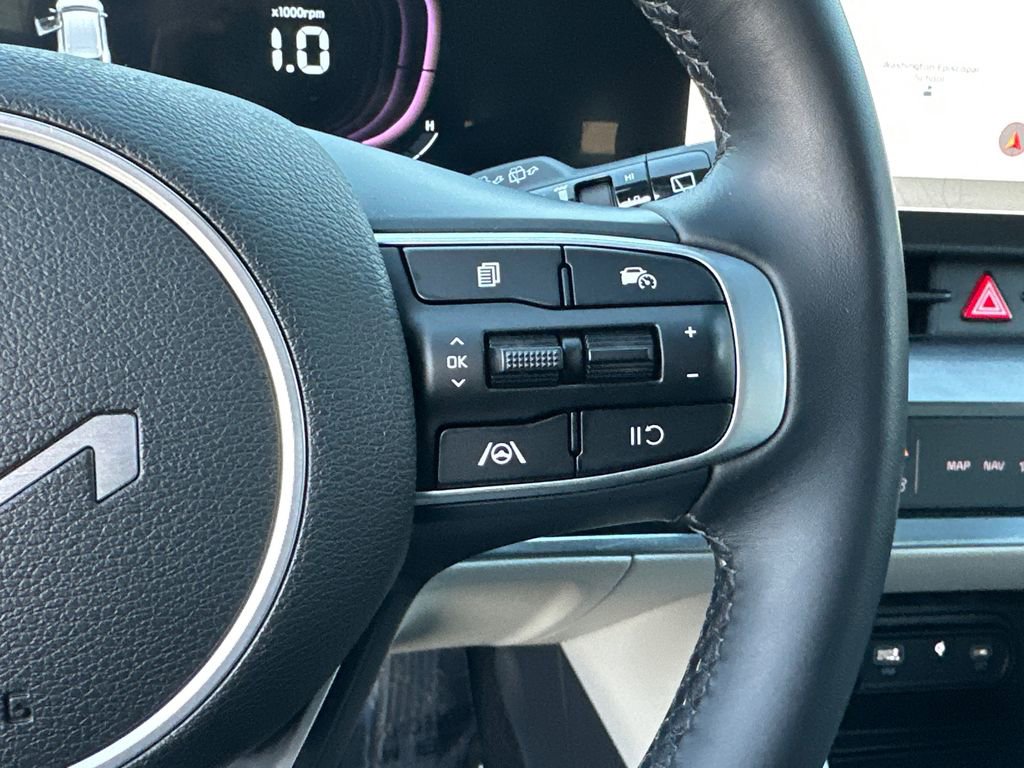 Certified 2024 Kia Sportage EX image 27