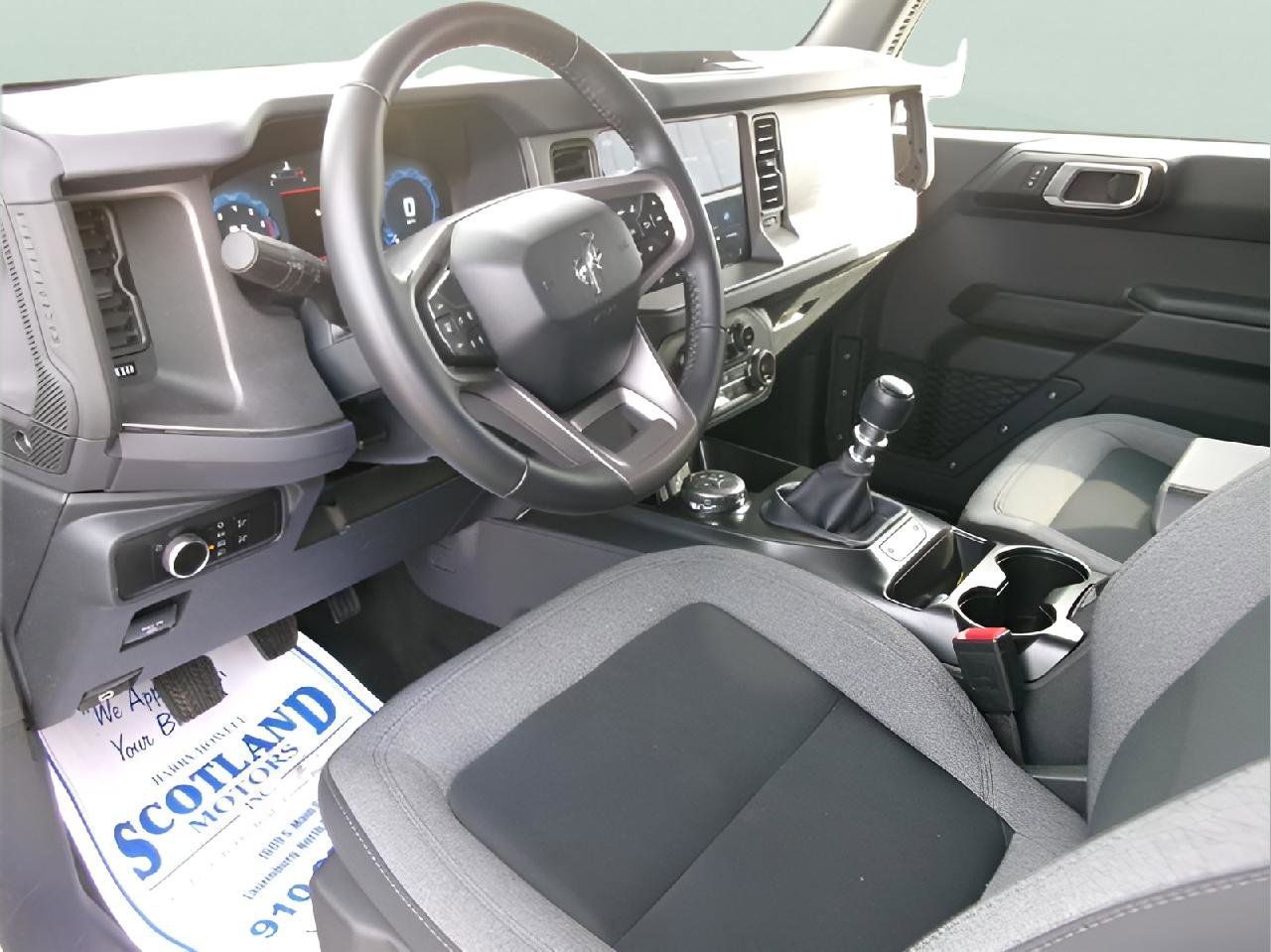 Used 2025 Ford Bronco Big Bend image 12