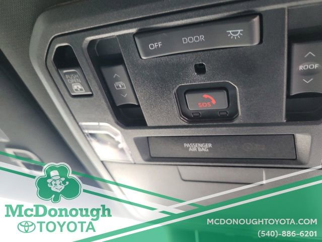 Used 2022 Toyota Tundra Platinum image 28
