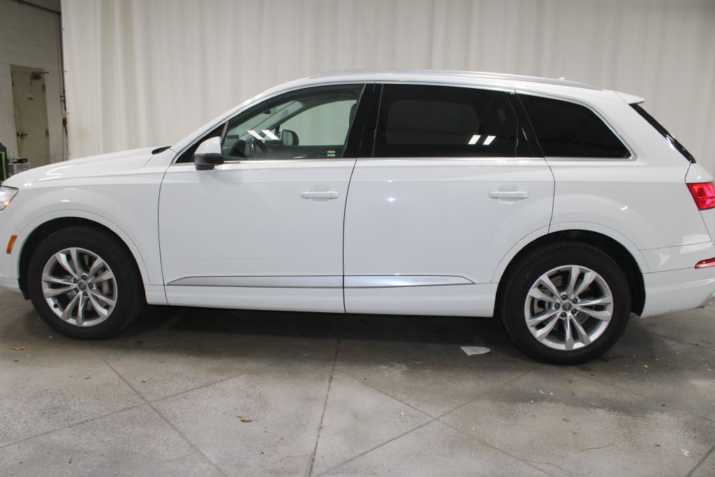 Used 2019 Audi Q7 3.0T Premium Plus w/ Premium Plus Package AWD/4WD image 6