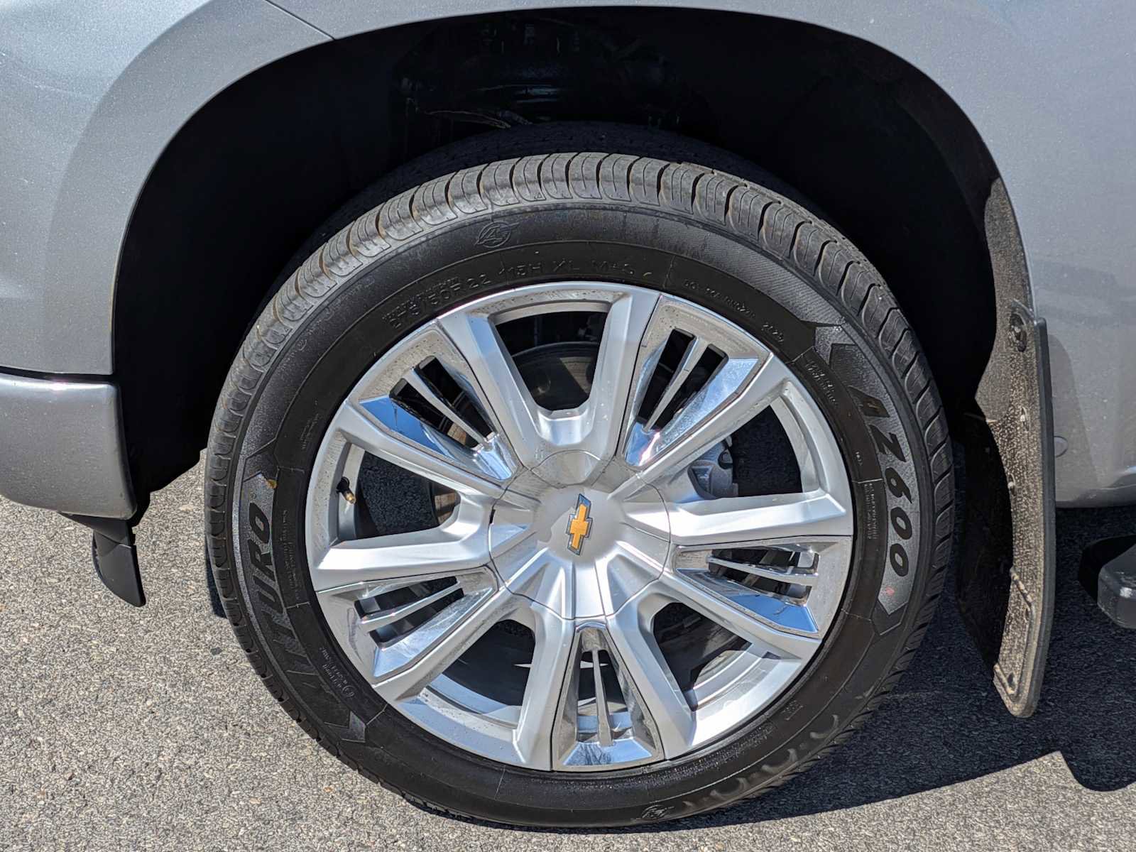 Used 2023 Chevrolet Silverado 1500 High Country w/ High Country Premium Package image 13