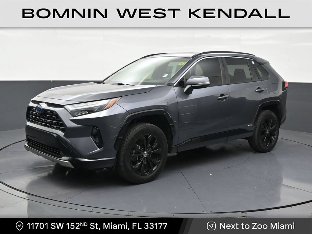 Used 2023 Toyota RAV4 SE AWD/4WD image 1