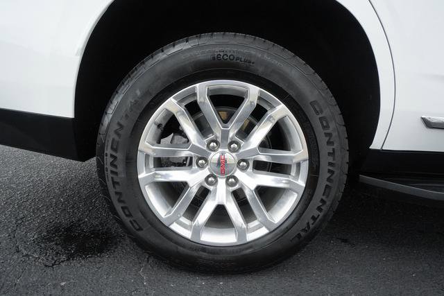 Used 2024 GMC Yukon SLT w/ SLT Premium Package image 44
