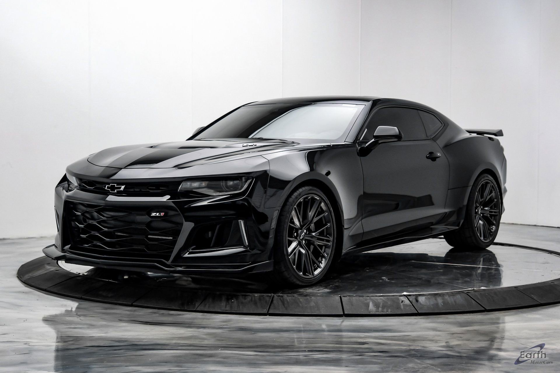 Used 2021 Chevrolet Camaro ZL1 image 6