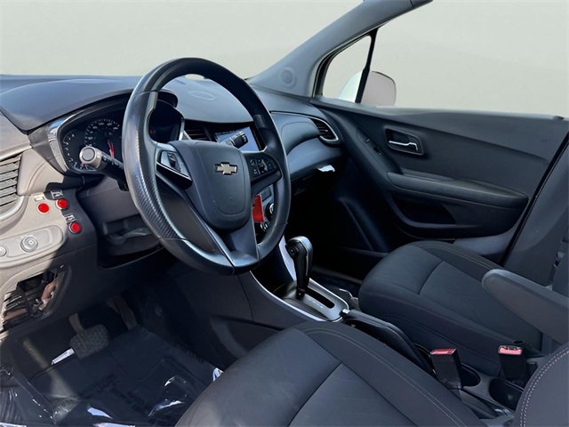 Used 2020 Chevrolet Trax LT image 10