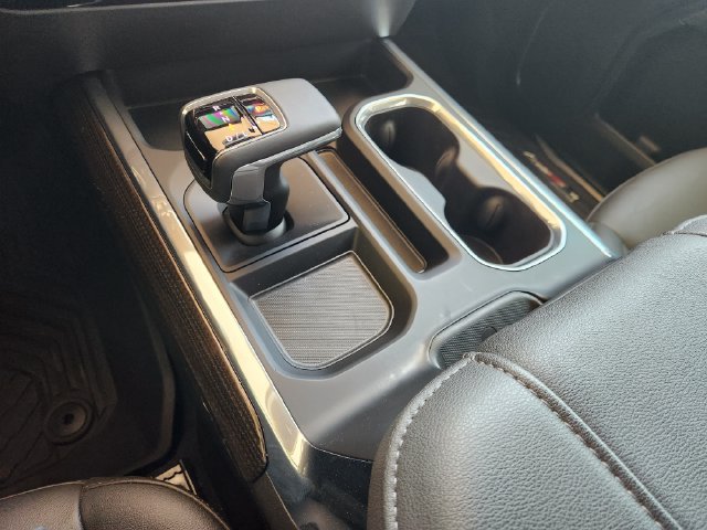 Used 2024 Chevrolet Silverado 1500 LT Trail Boss w/ Convenience Package II AWD/4WD image 23