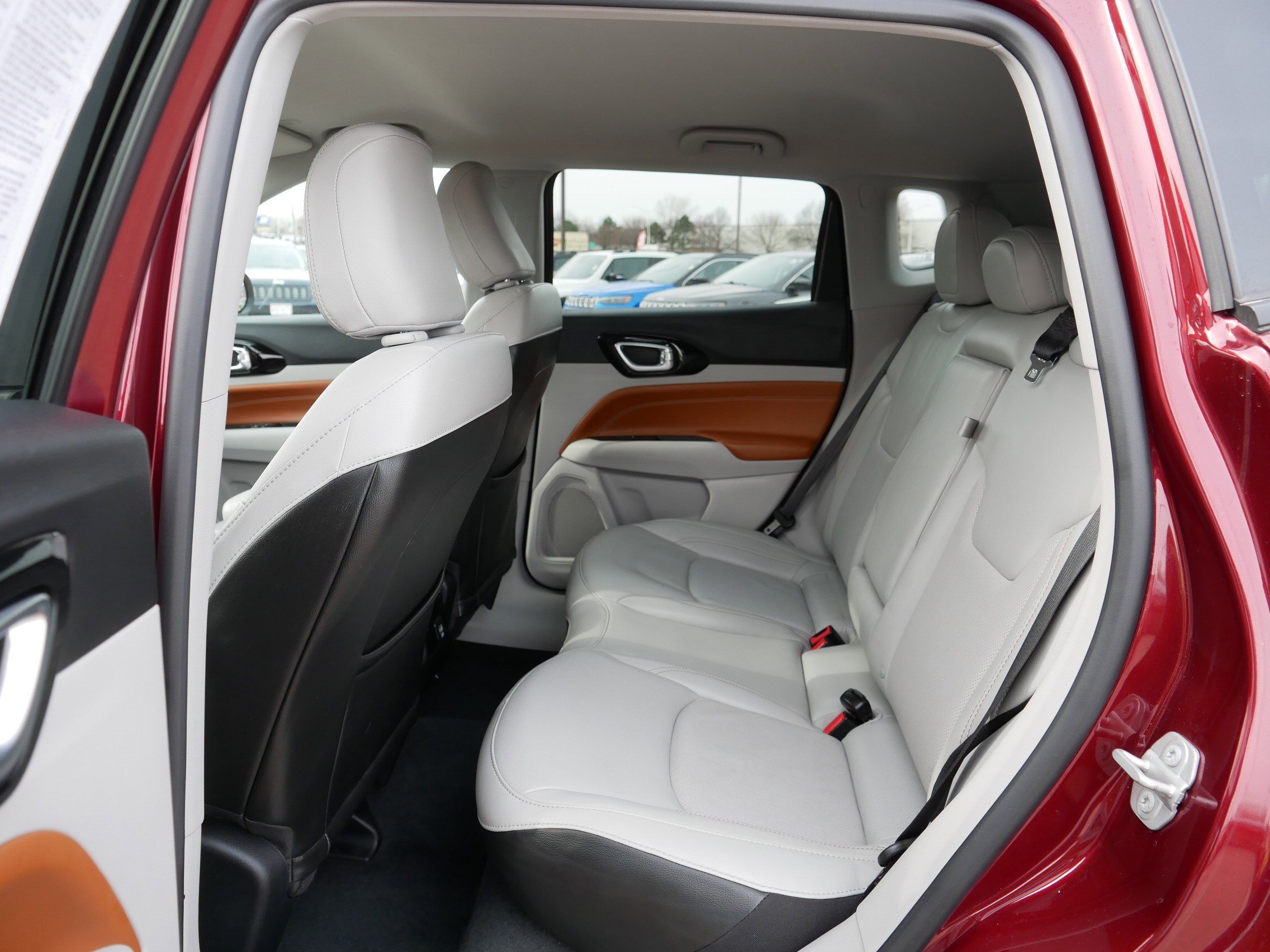 Used 2022 Jeep Compass Limited image 35