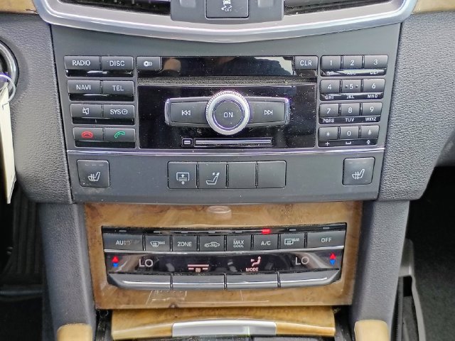 Used 2010 Mercedes-Benz E 350 Sedan image 40