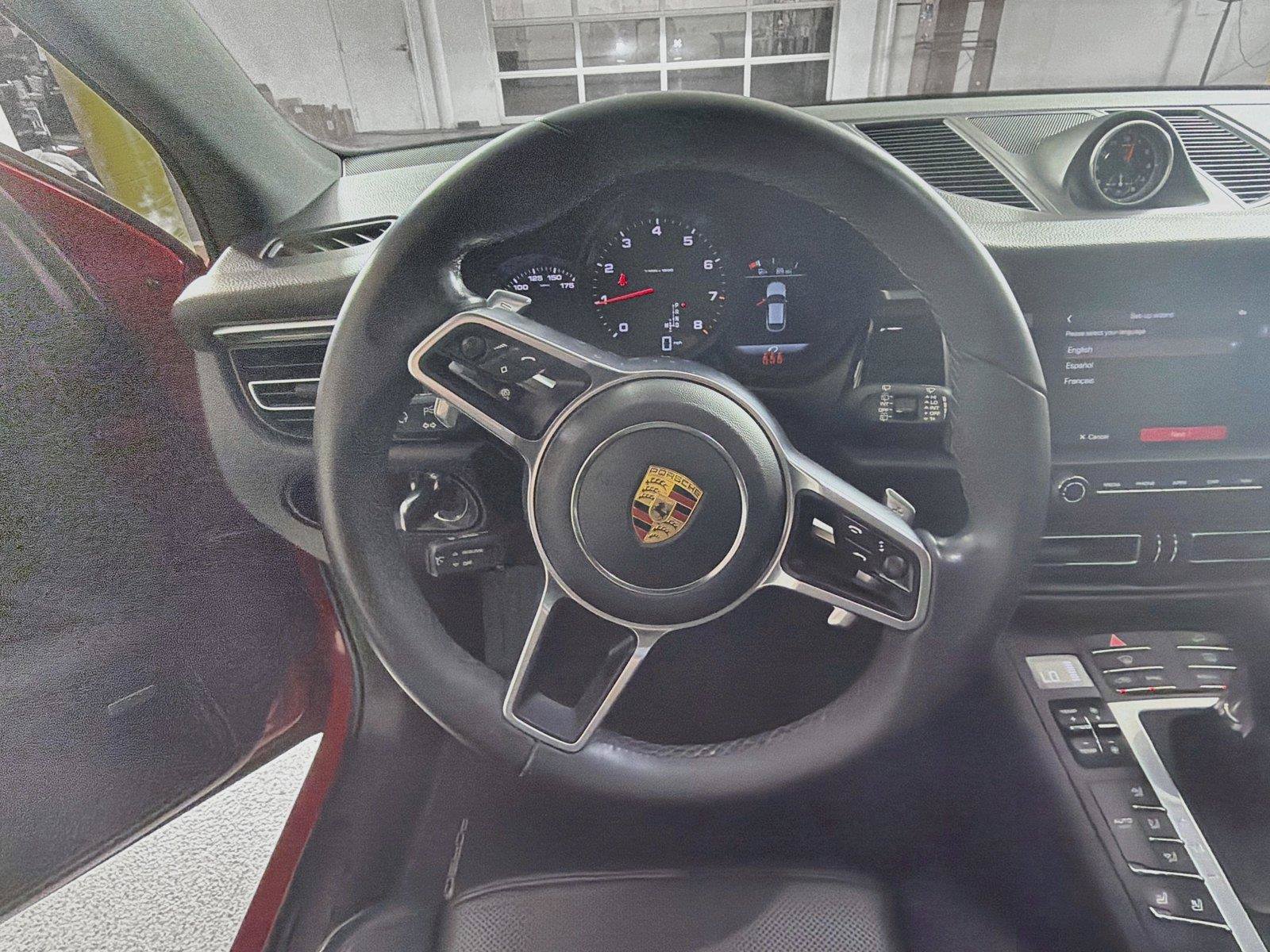 Certified 2021 Porsche Macan AWD/4WD image 20