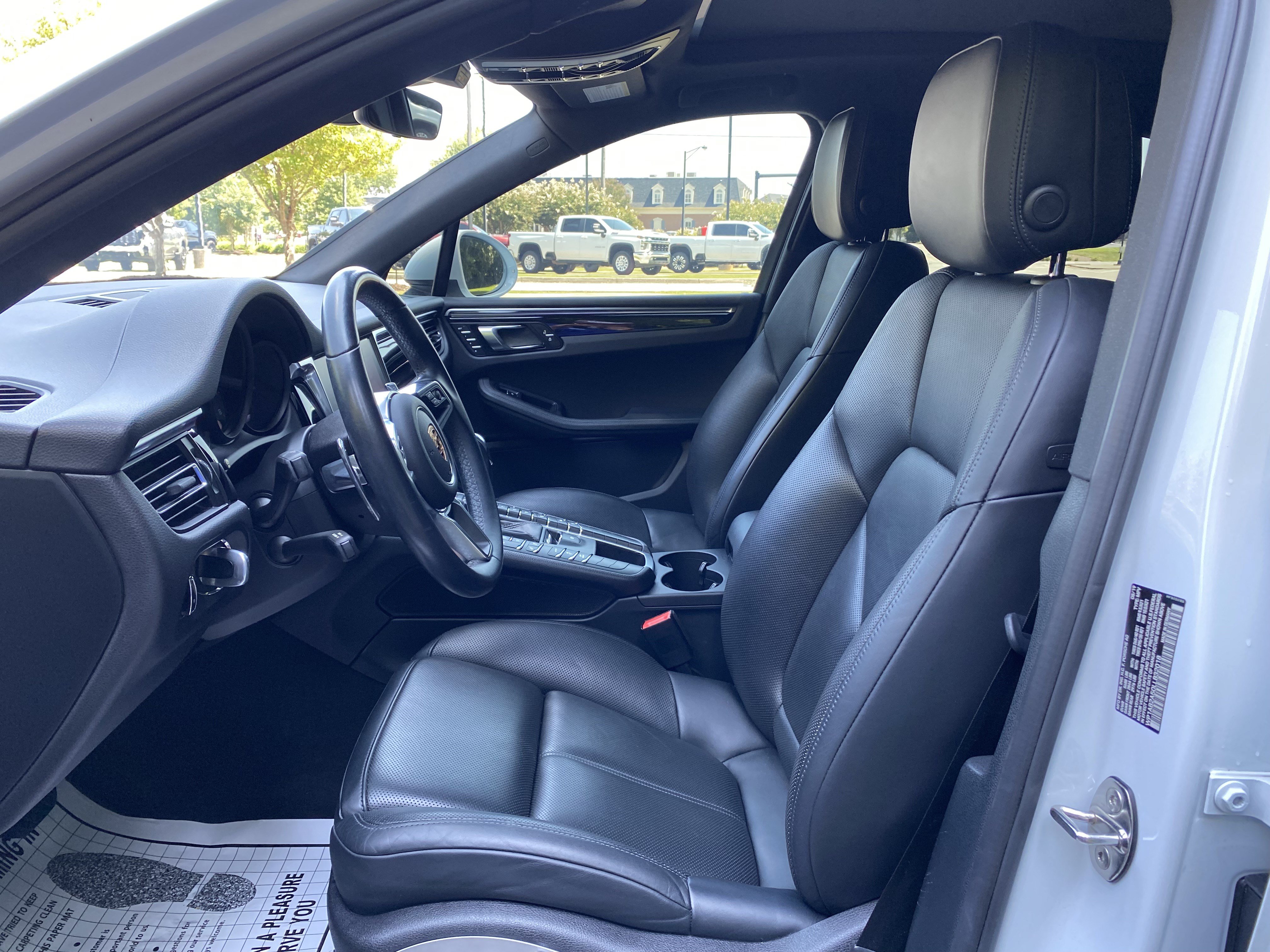 Used 2020 Porsche Macan S AWD/4WD image 16