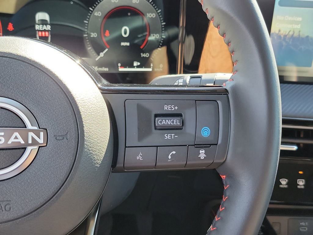 Used 2025 Nissan Kicks SR image 6