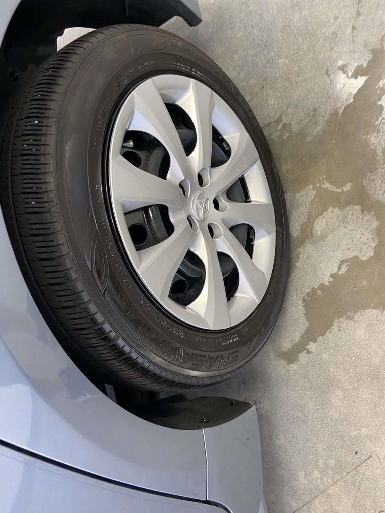 Certified 2025 Toyota Corolla LE FWD image 9