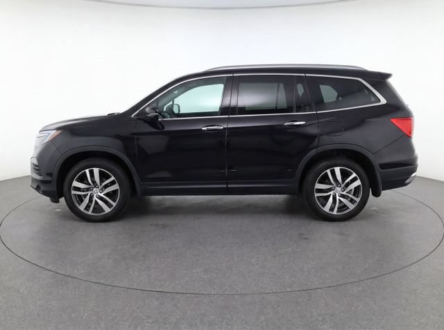 Used 2017 Honda Pilot Touring image 4