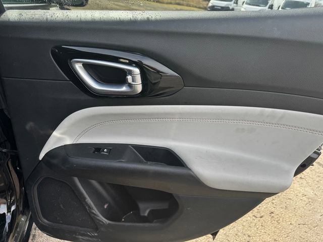 Used 2024 Jeep Compass Limited image 15