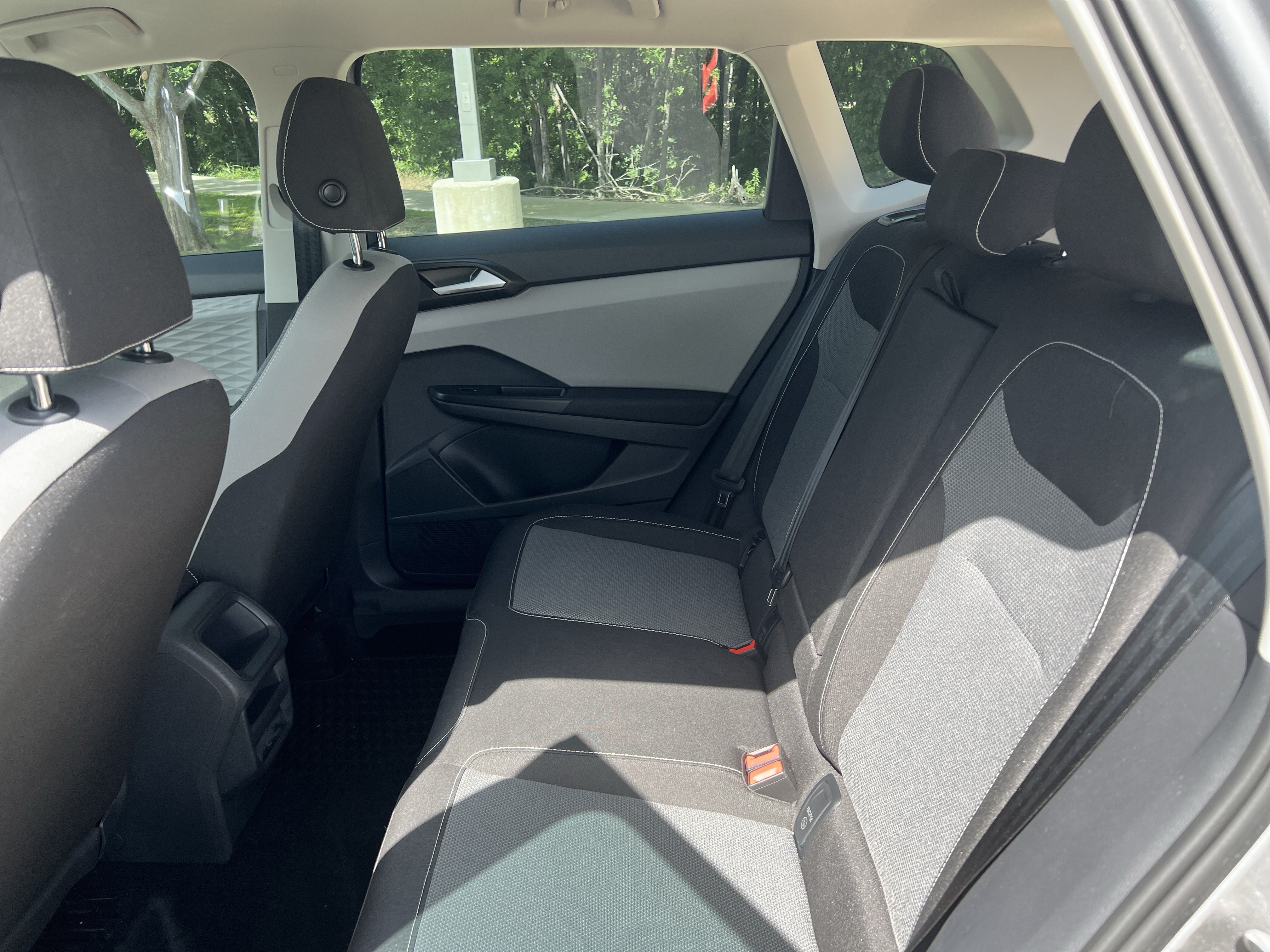 Certified 2023 Volkswagen Taos S FWD image 26