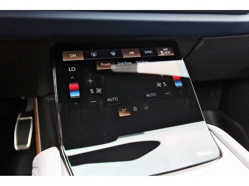 New 2026 Cadillac Vistiq Premium Luxury image 19