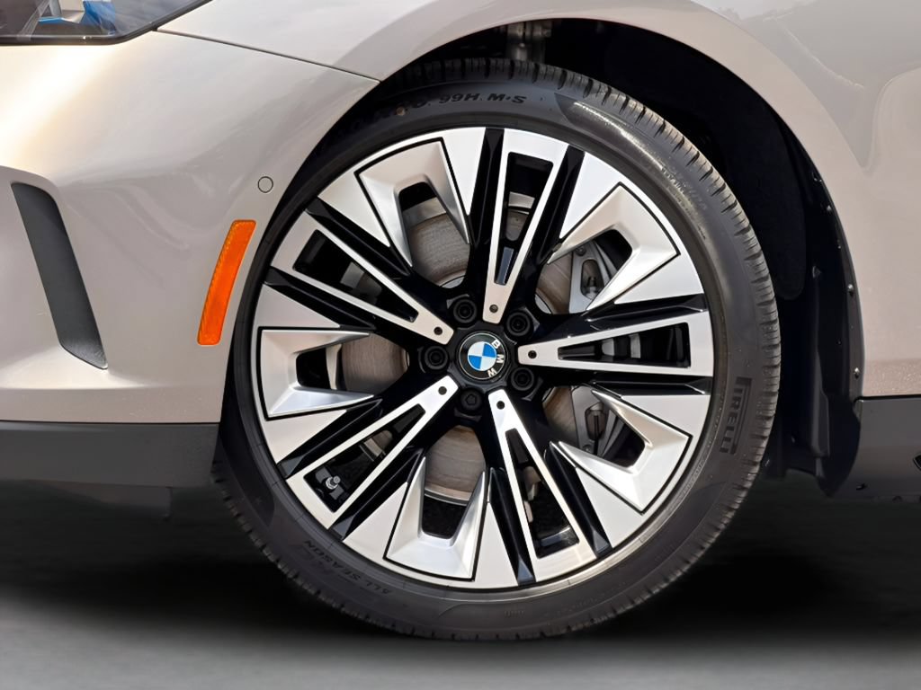 New 2027 BMW i5 eDrive40 AWD/4WD image 26