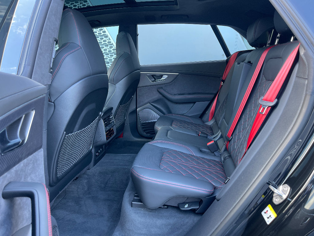 New 2026 Audi SQ8 Prestige image 37