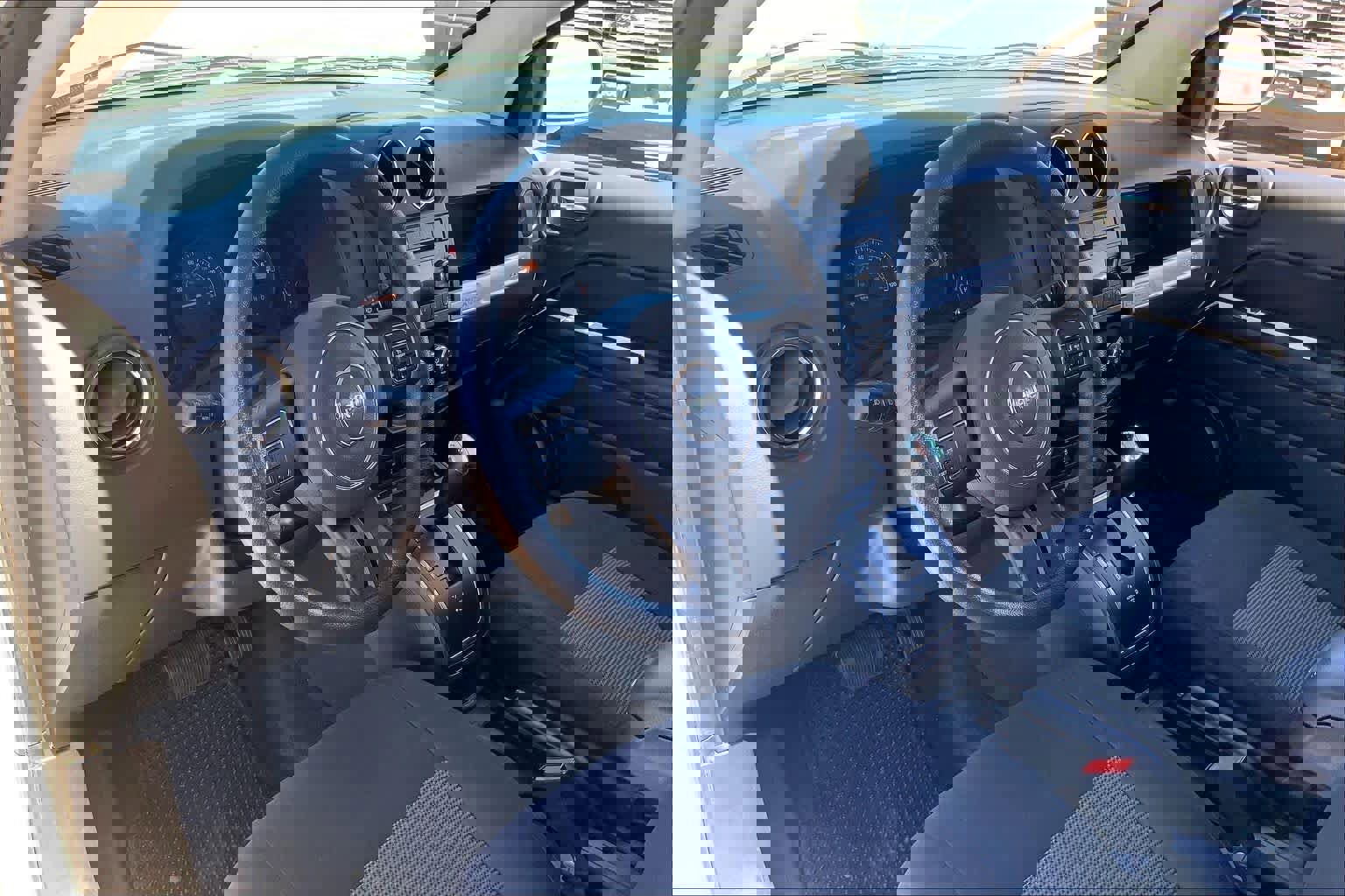 Used 2016 Jeep Compass Sport w/ Power Value Group image 18