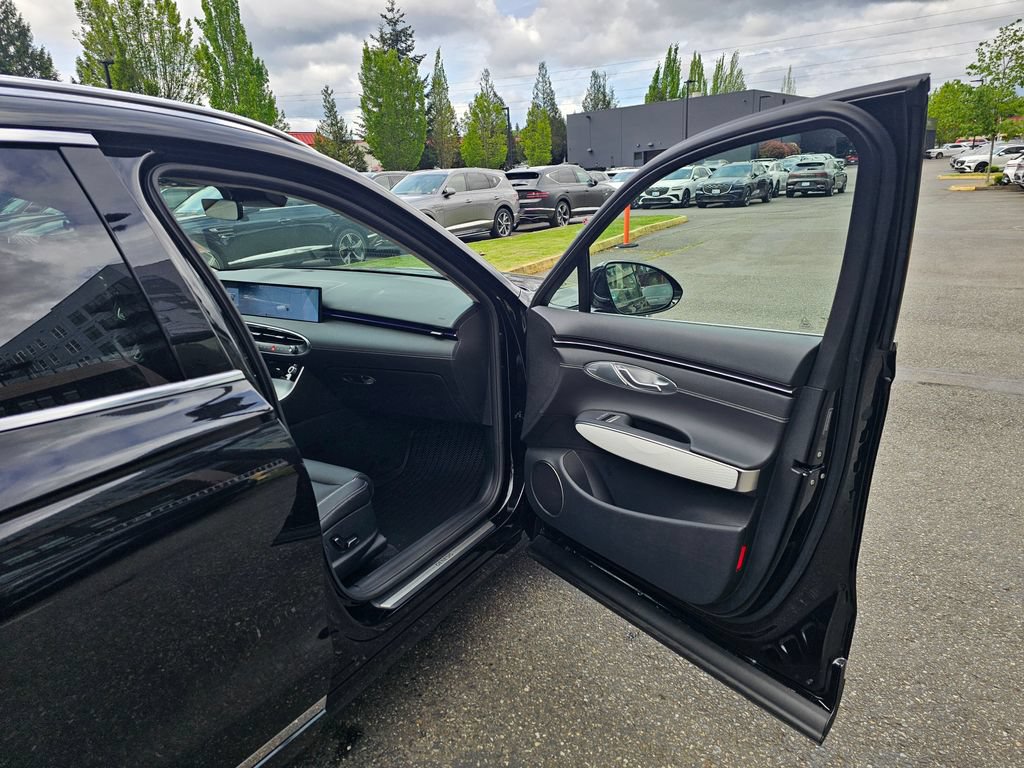 New 2026 Genesis GV70 2.5T Advanced AWD/4WD image 28