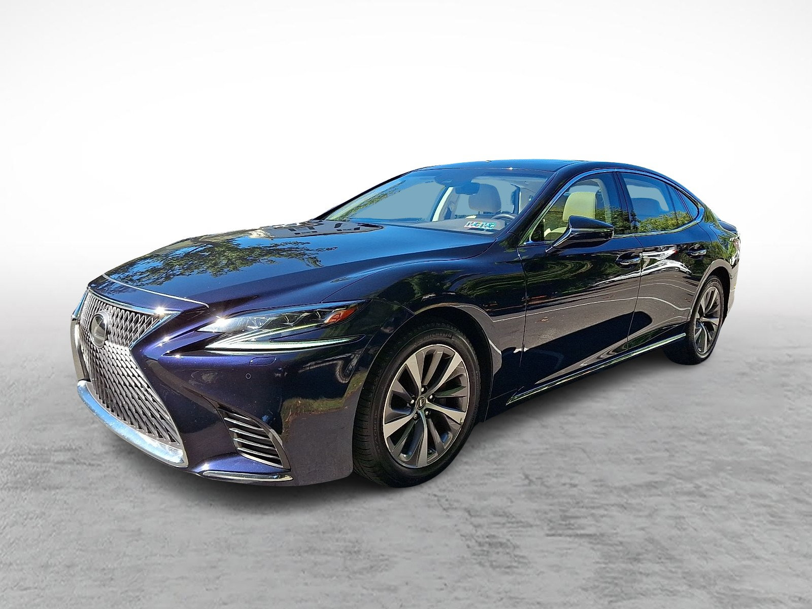 Used 2019 Lexus LS 500 AWD w/ Accessory Package (Z1) image 3