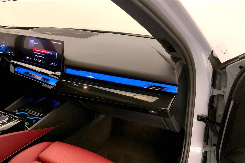 Certified 2025 BMW i5 M60 AWD/4WD image 23