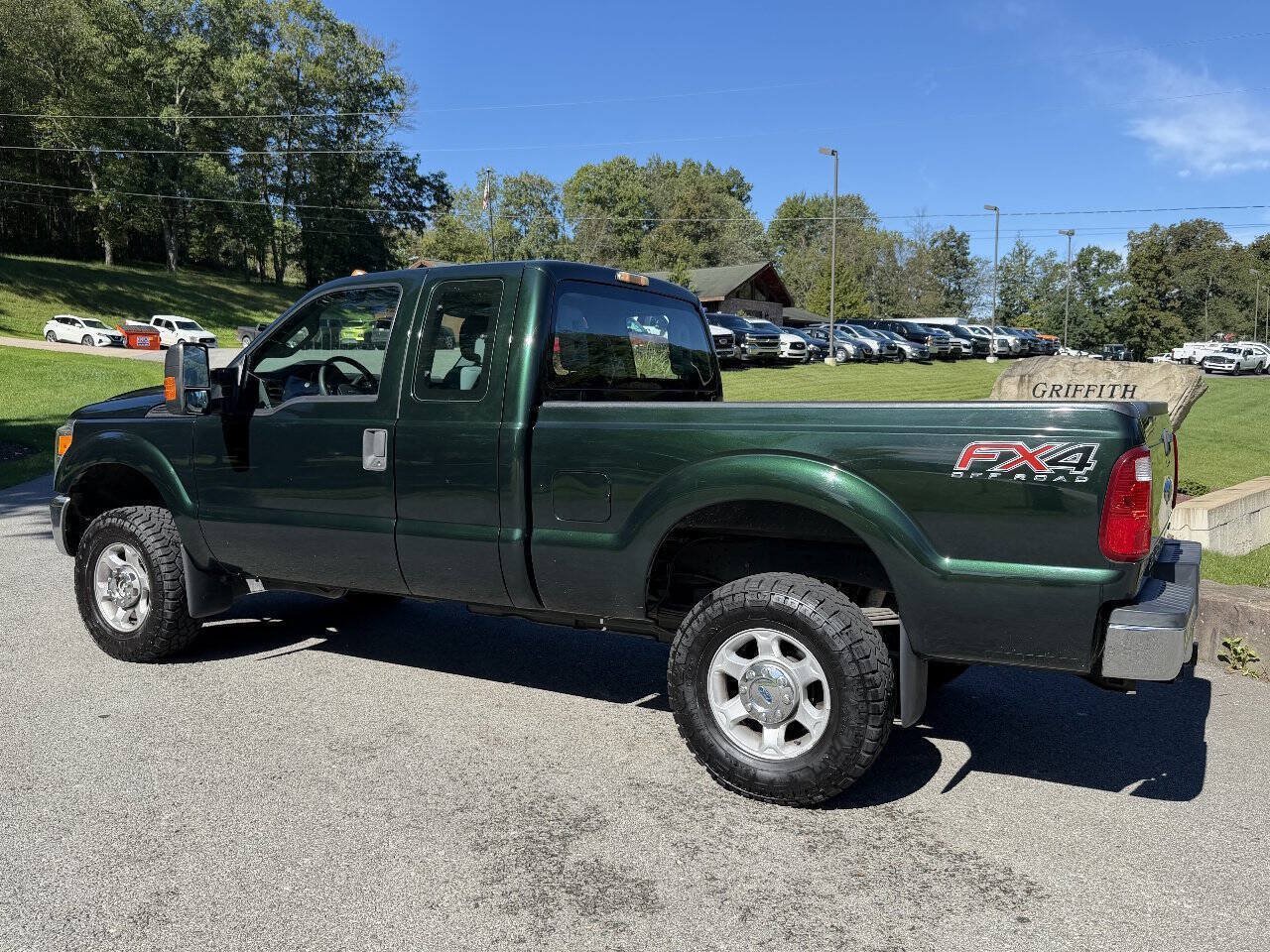 Used 2016 Ford F250 XL w/ XL Appearance Package AWD/4WD image 6