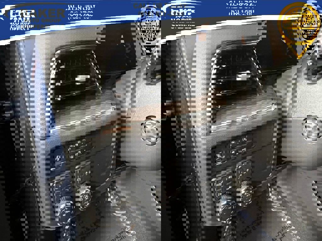 New 2025 Chevrolet Suburban Premier image 19