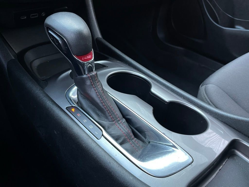 Used 2021 Chevrolet Malibu RS image 20