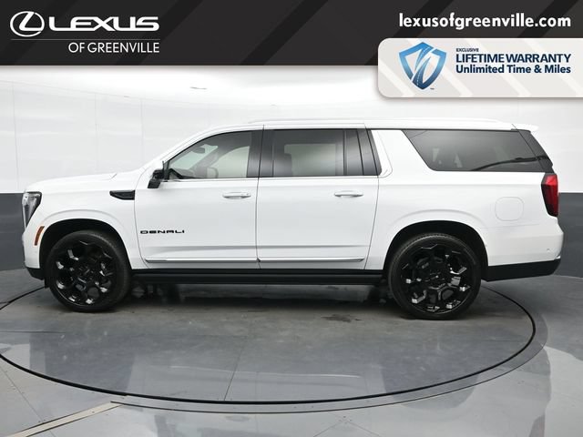 Used 2025 GMC Yukon XL Denali AWD/4WD image 5